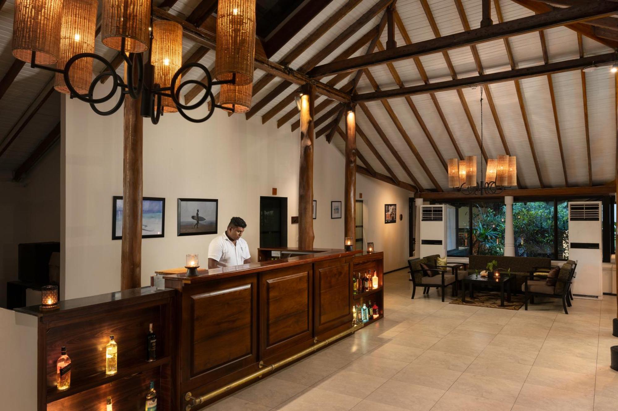 Hotel Ekho Surf